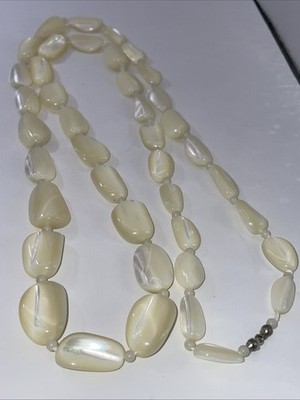 Vintage Perlmutt Endlos-Kette,65.9g, Champagnerfarben,L-84cm,B-1.3cm
