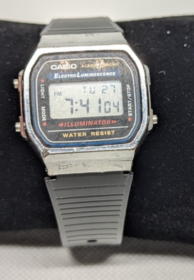 Vintage Casio 3298 A166 Mens Silver Digital Dial Quartz Watch