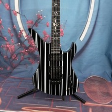  Chitarra elettrica personalizzata Synyster Gates Signature nera con strisce bianche