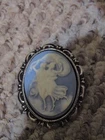 Unmarked Vintage Costume Jewelry Silver Tone Cameo of Dancing Couple Brooch