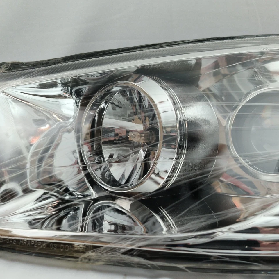 ЛЕВАЯ ФАРА СО СТОРОНЫ ВОДИТЕЛЯ ПОДХОДИТ ДЛЯ 4 ДВЕРЕЙ И УНИВЕРСАЛА SATURN L-SERIES 2003 2005 ГОДОВ ВЫПУСКА - Изображение 2 из 4