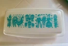 VINTAGE PYREX BUTTER DISH AMISH BUTTER PRINT TURQUOISE LIDDED EXCELLENT