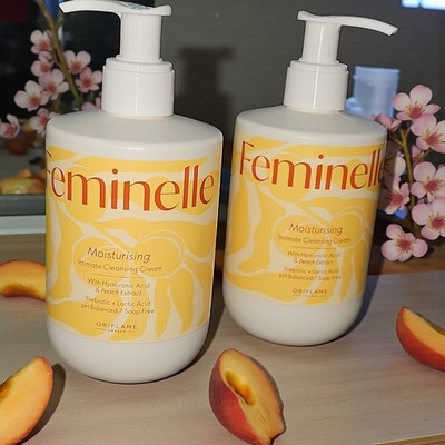 Feminelle 2x300ml Beruhigende Intimwaschlotion Hyaluron Pfirsich Set PH Neutral