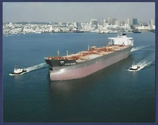 EXXON VALDEZ VLCC Oil Tanker 214,861 DWT in San Diego Bay Color Photo
