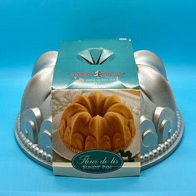 Nordic Ware Fleur De Lis Bundt Pan (53248) NEW