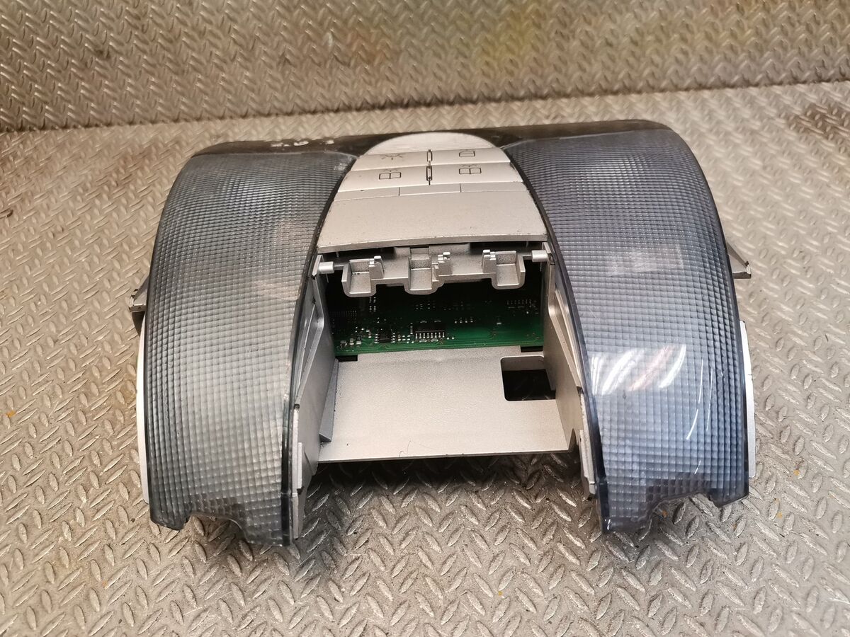 MERCEDES-BENZ SLK R171 350 Interior Roof Reading Lamp Light MERCEDES-BENZ SLK R171 350 Interior Roof Reading Lamp Light