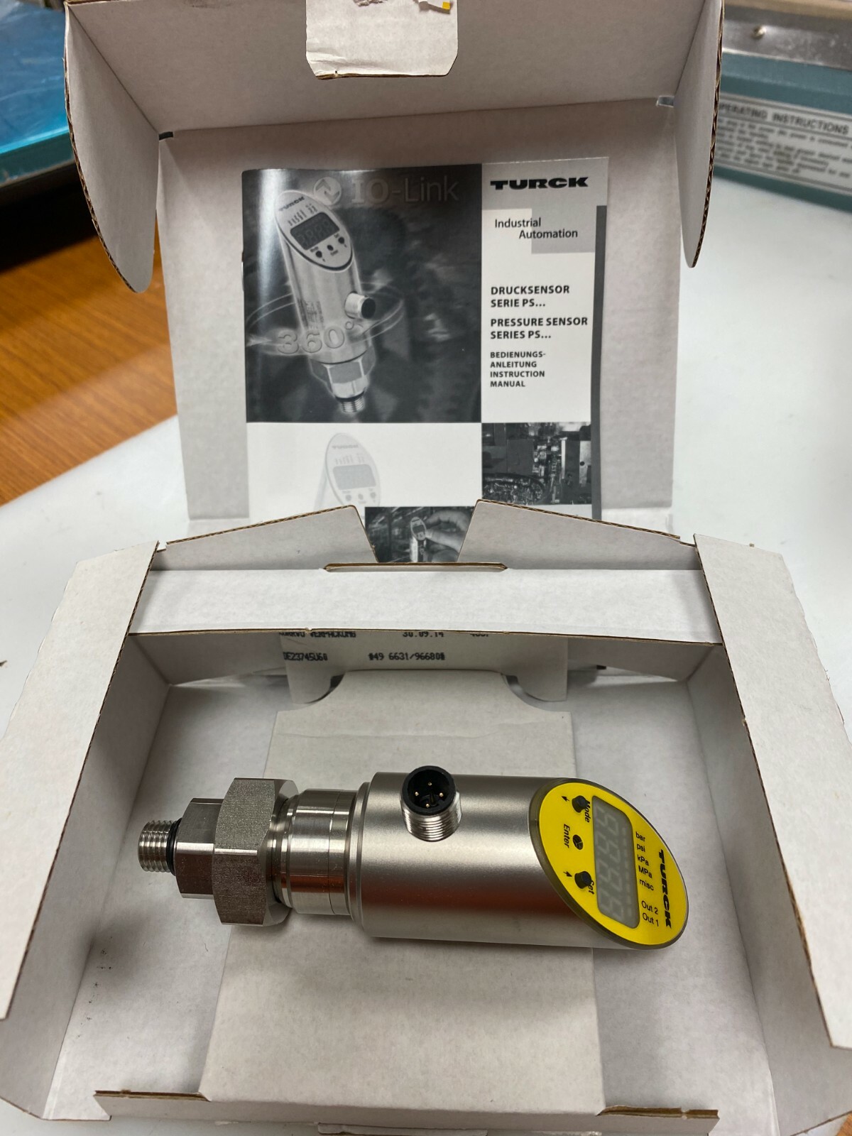 👀 NEW TURCK PRESSURE SENSOR 24 VDC PS025V-505-LI2UPN8X-H1141