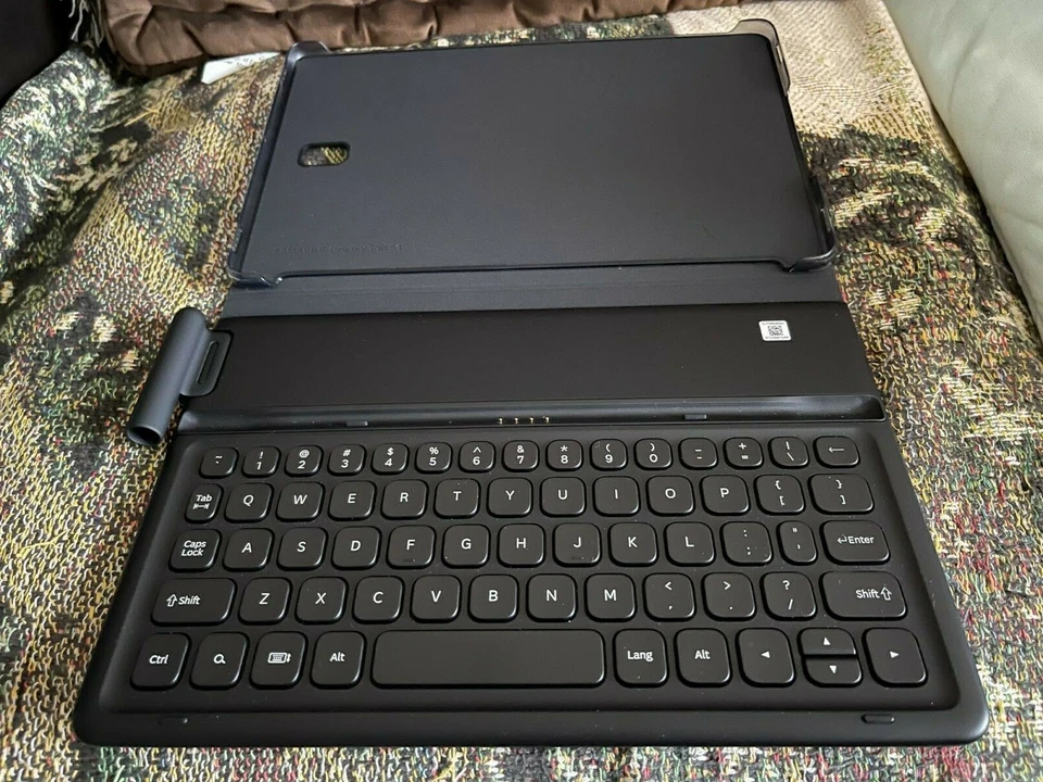 ** SAMSUNG GALAXY TAB S4 - BOOK COVER KEYBOARD - BLK ** - Image 4 of 4