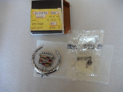 1971 - 1978  Cadillac Eldorado original Hood Crest Wreath Ornament Emblem - New