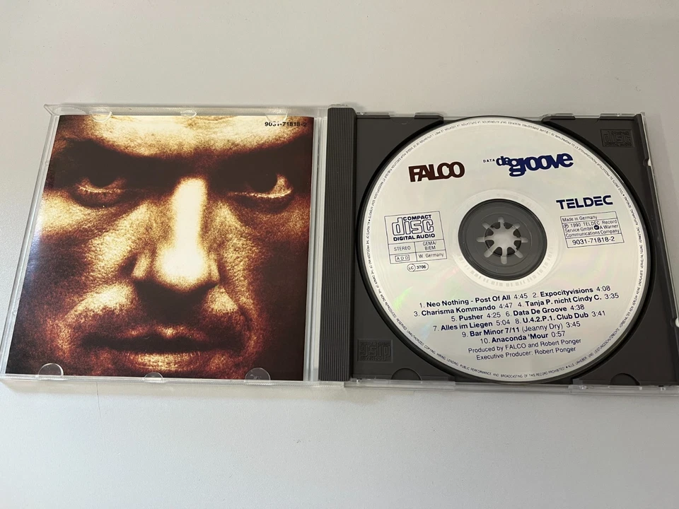 Falco – Data De Groove - CD © 1990 - Charisma Kommando.. - Bild 2 von 3