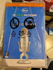 BRAND NEW SEALED Blue Yeti Professional USB Microphone 988-000103 - Silver