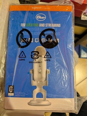 BRAND NEW SEALED Blue Yeti Professional USB Microphone 988-000103 - Silver