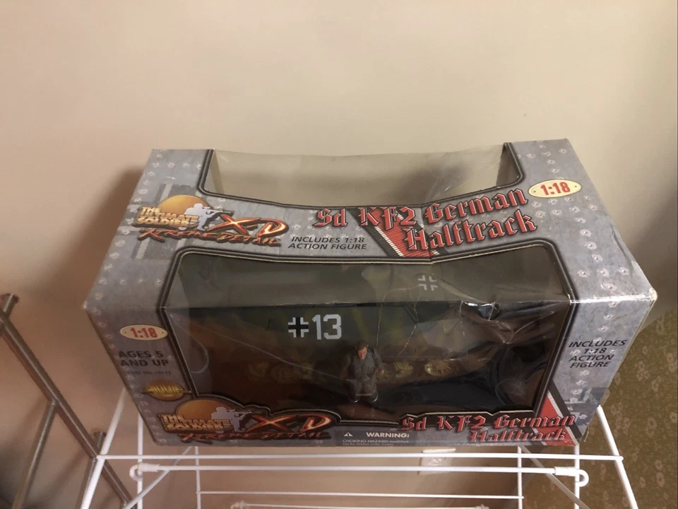 Ultimate Soldier 1:18 GERMAN HALFTRACK Sd Kf2 tank w Figure NEW  - Image 2 of 4