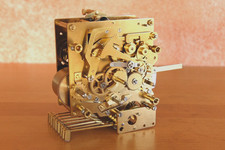 Kieninger Regulator J Wanduhrwerk Schlagwerk 3 Melodien Westminster 65cm Pendel