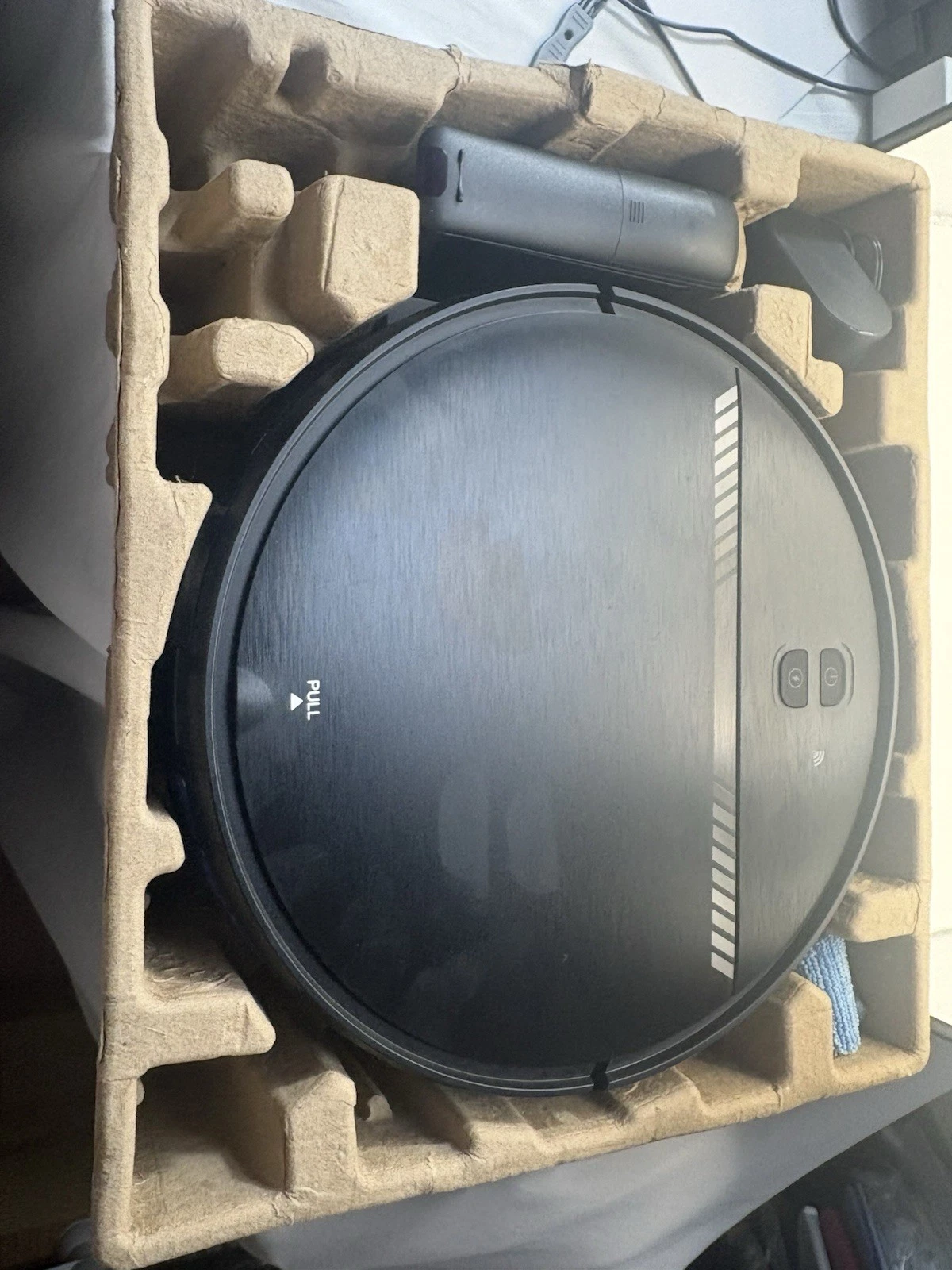 BR151 Robot Vacuum & Mop Combo, Black, Auto Mop Washing, WiFi Smart Mopping