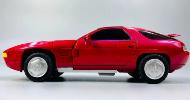 D15 Kukinski | Dx9 Atilla Combiner 3rd Party Action Figures - Image 4 of 4