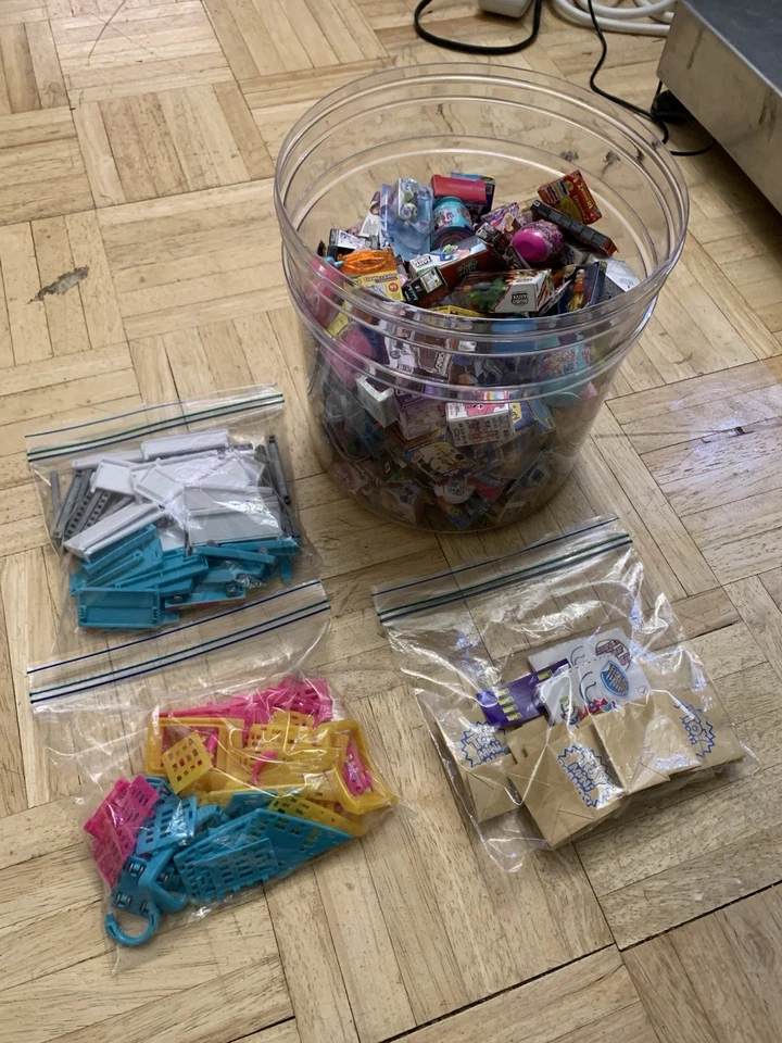 Zuru Mini Brands Mini Toy Lot Of 200+ - Series 5 + S5 Gold - With Accessories - Image 3 of 4