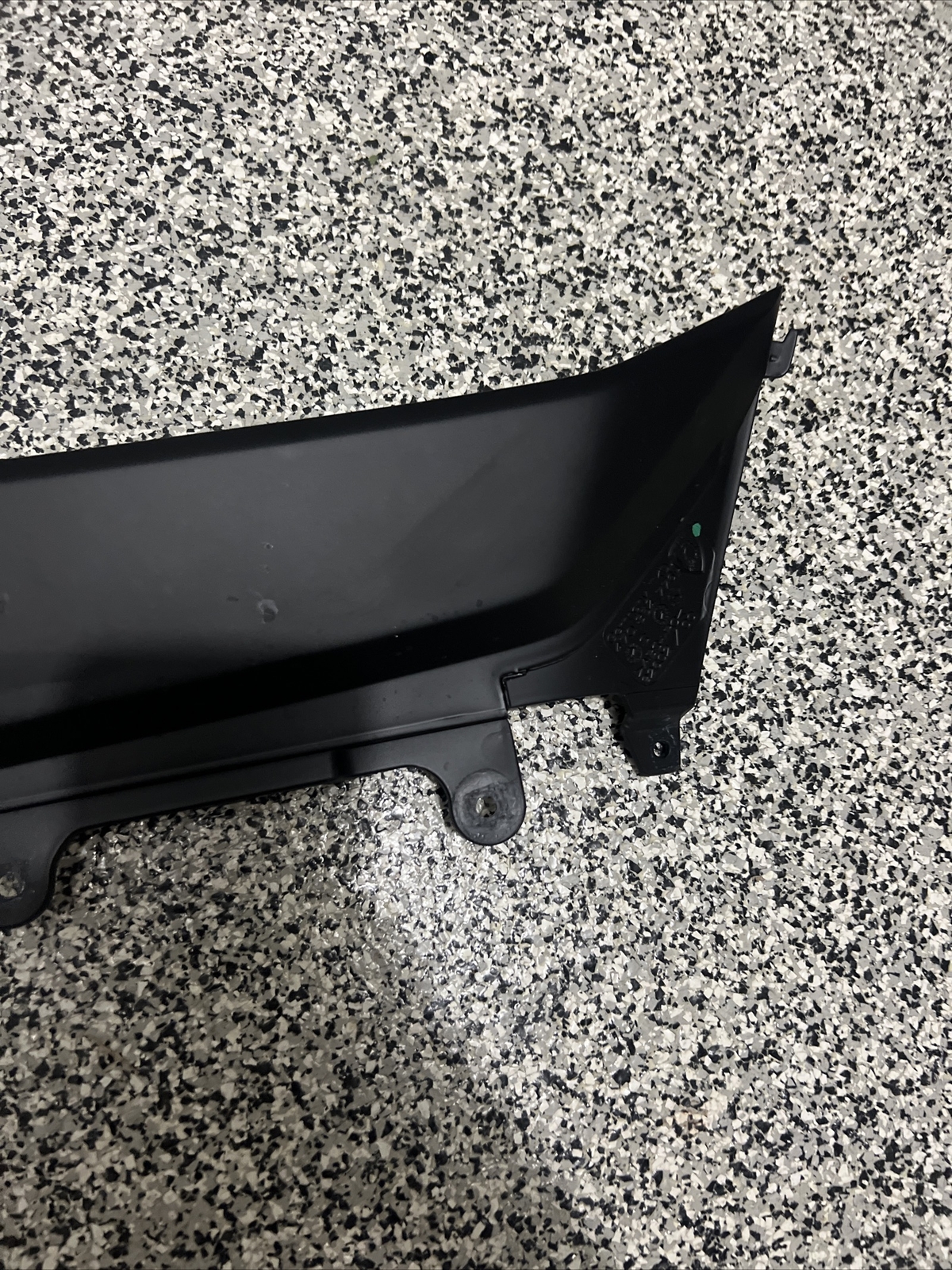 2012-2014 Lamborghini Aventador LP700-4 Right Side Fender Trim 470854776A OEM A1