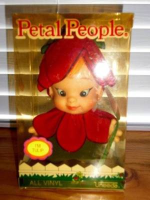 Uneeda ~ Vintage 1964 Darling Vinyl 8'' Tulip Petal People Doll