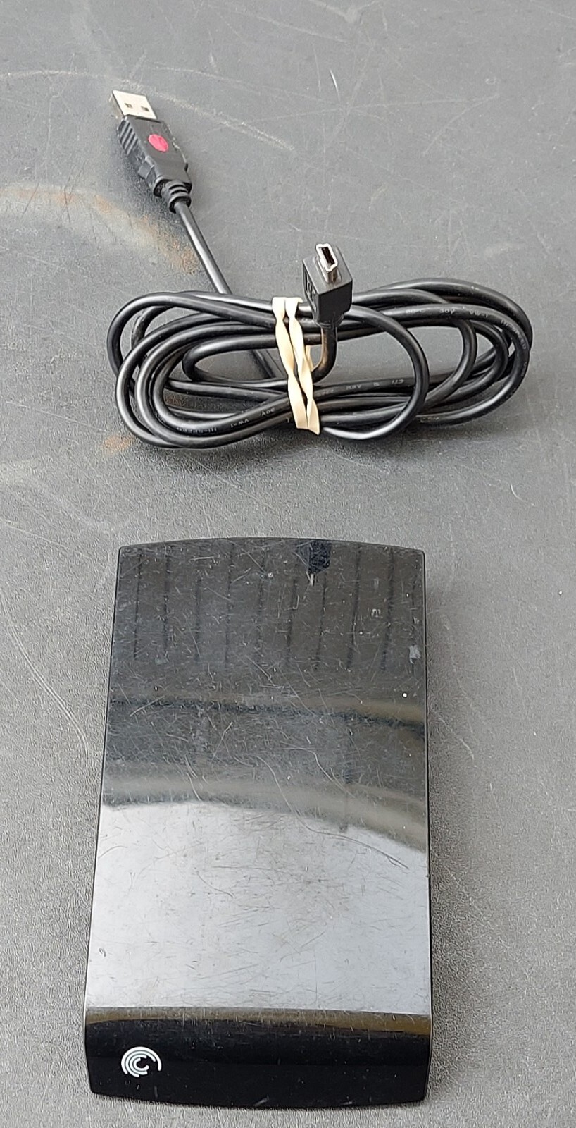 Seagate Expansion Portable External Hard Drive Black 320 GB w/ Cord-image