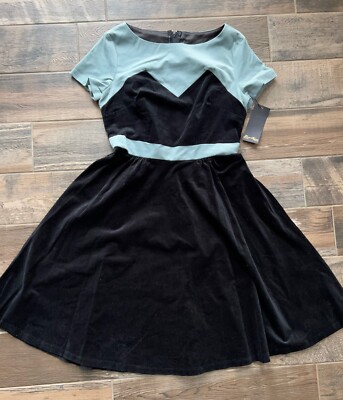NWT Laura Byrnes Pinup Couture Dress L