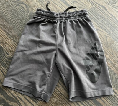 nike sb shorts grey
