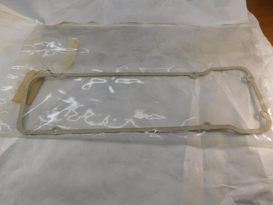 Junta de cubierta de válvula para DATSUN NISSAN 510 620 720 Beck/Arnley 036-0677 1968-1980 Foto 2 de 3