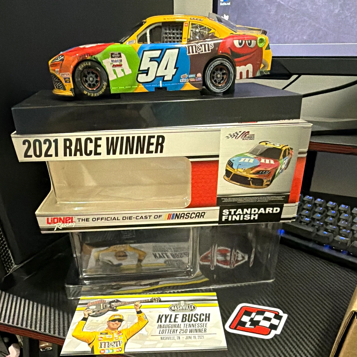Kyle Busch NASCAR 1:24 Diecast Sport & Touring Cars for sale | eBay