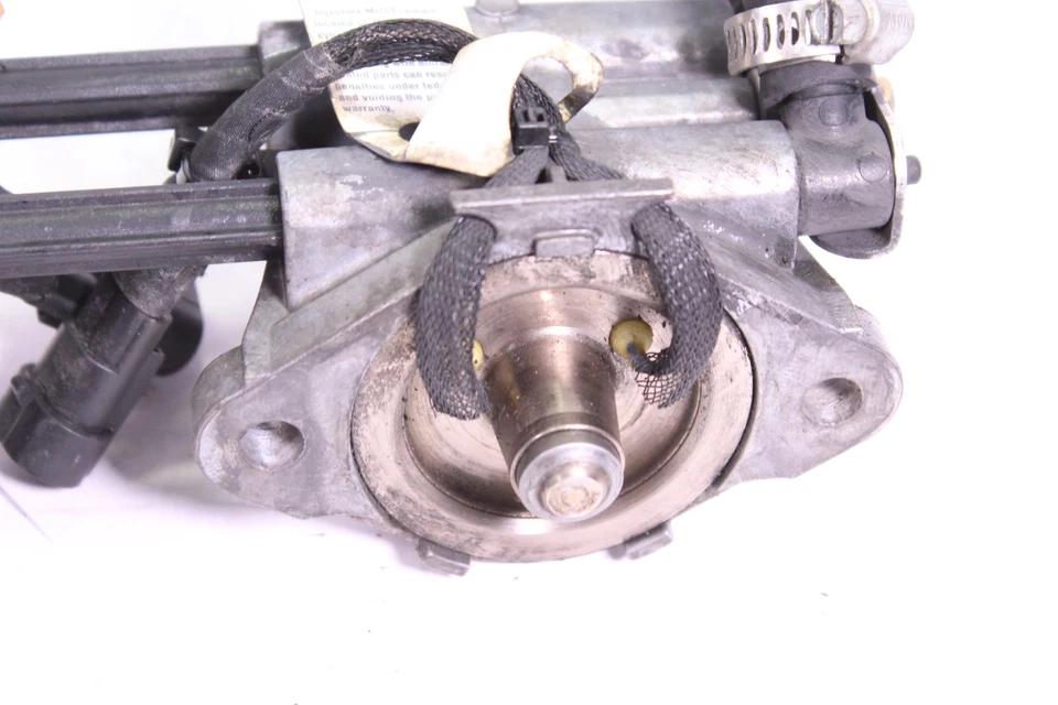 Inyectores de combustible Ski-Doo Summit X 850 E-Tec 2017 420874844 420874843 Foto 4 de 4