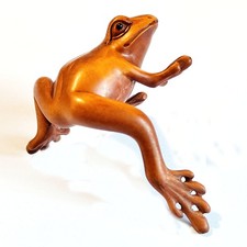 G8483 - 2" Hand Carved Boxwood Netsuke Figurine -  Lovely Frog