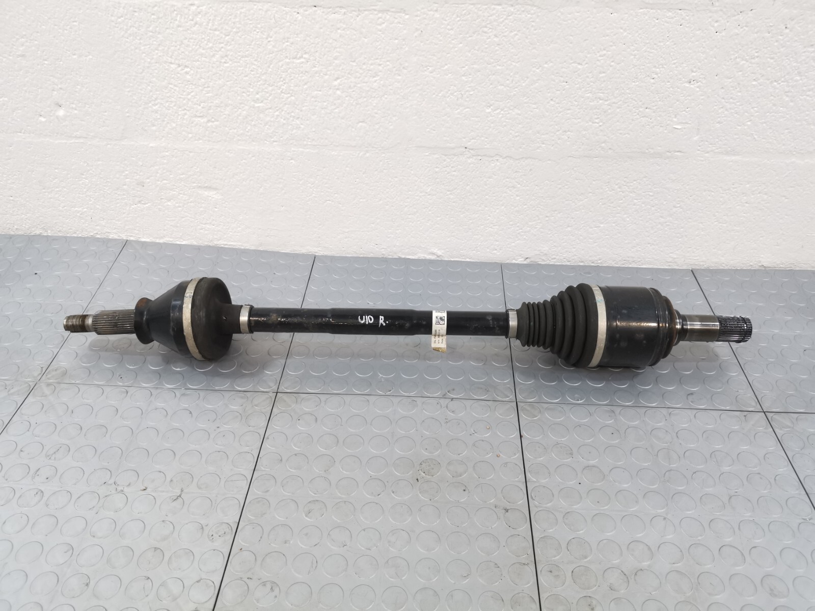 2017 - 2020 Maserati Levante LEFT RIGHT SIDE DRIVE JOINT AXLE CV SHAFT