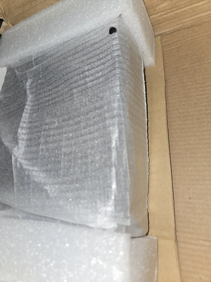 Antec MX-1 Veris 3.5 inch SATA/eSATA/USB2.0 Actively Cooled HDD Enclosure NEW - Image 4 of 4