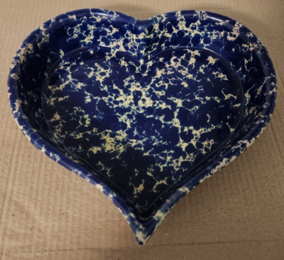 Bennington Potters Agate Blue Heart Shape Baker 1951 Sponge Dish Vermont 12.5''
