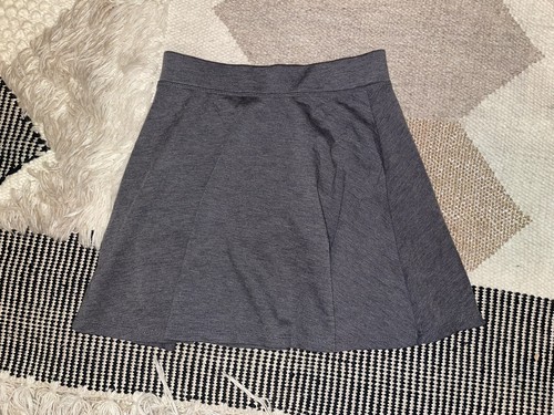 The Children’s Place Heather Gray School Skirt Girls Size Medium (7-8)