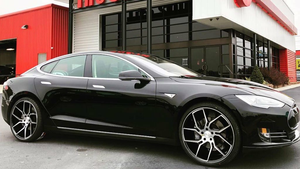 22'' Giovanna Dilijan Mercedes S550 Bentley S63 Black Machine Tires GLC X5 750LI
