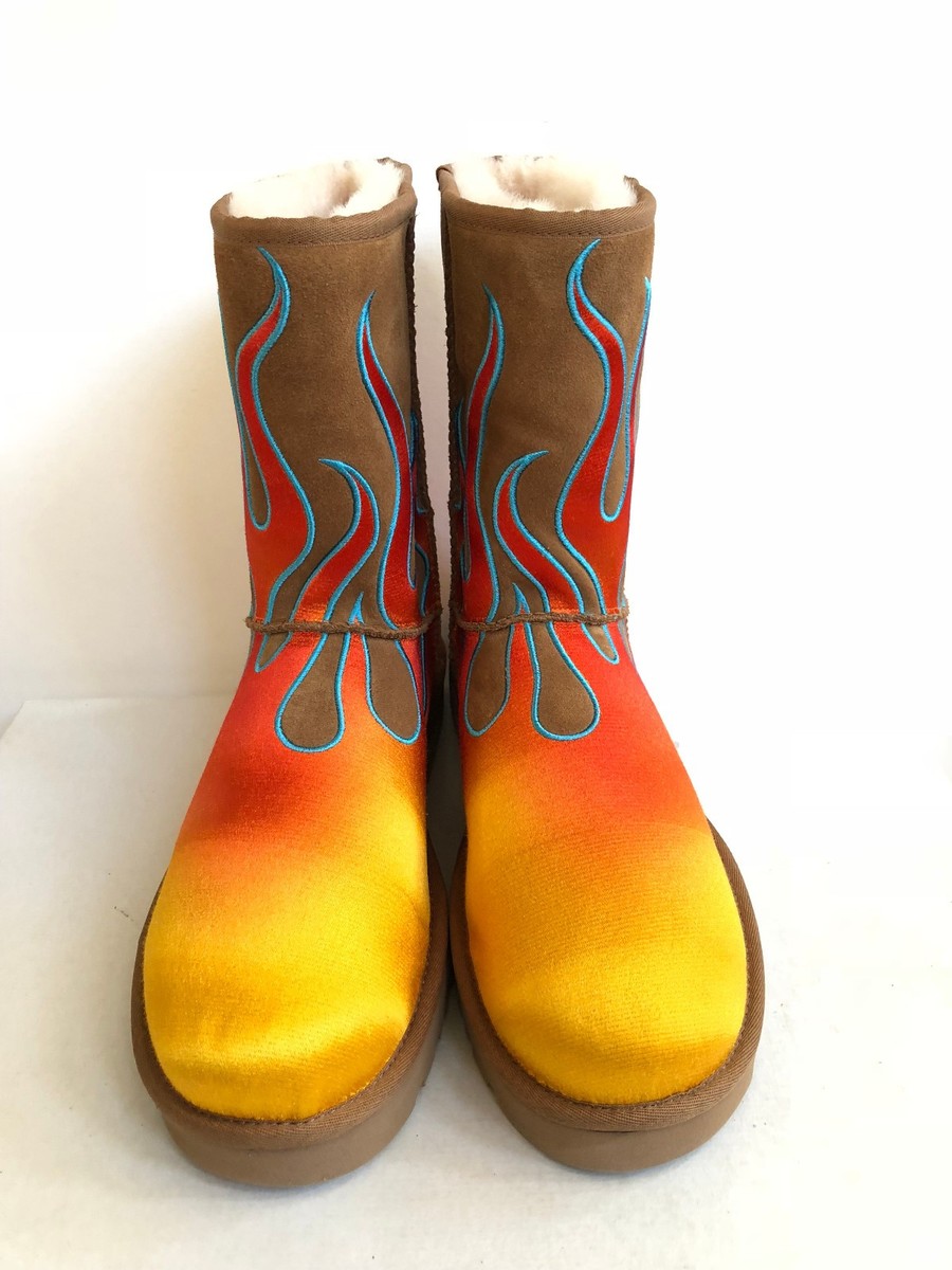 UGG X JEREMY SCOTT CLASSIC SHORT FLAME CHESTNUT BOOTS US 13 / EU