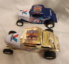 LAS VEGAS 400#6 MARK MARTIN 1933 FORD HIGHBOY #0466/5000 GOLD CHROME 2 CARS 1:24