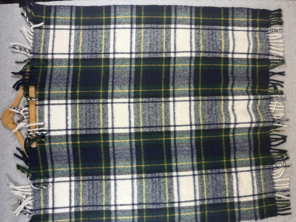 Manta bebé vintage pequeña creaciones mezcla de lana a cuadros hecha en Italia flecos Foto 2 de 4