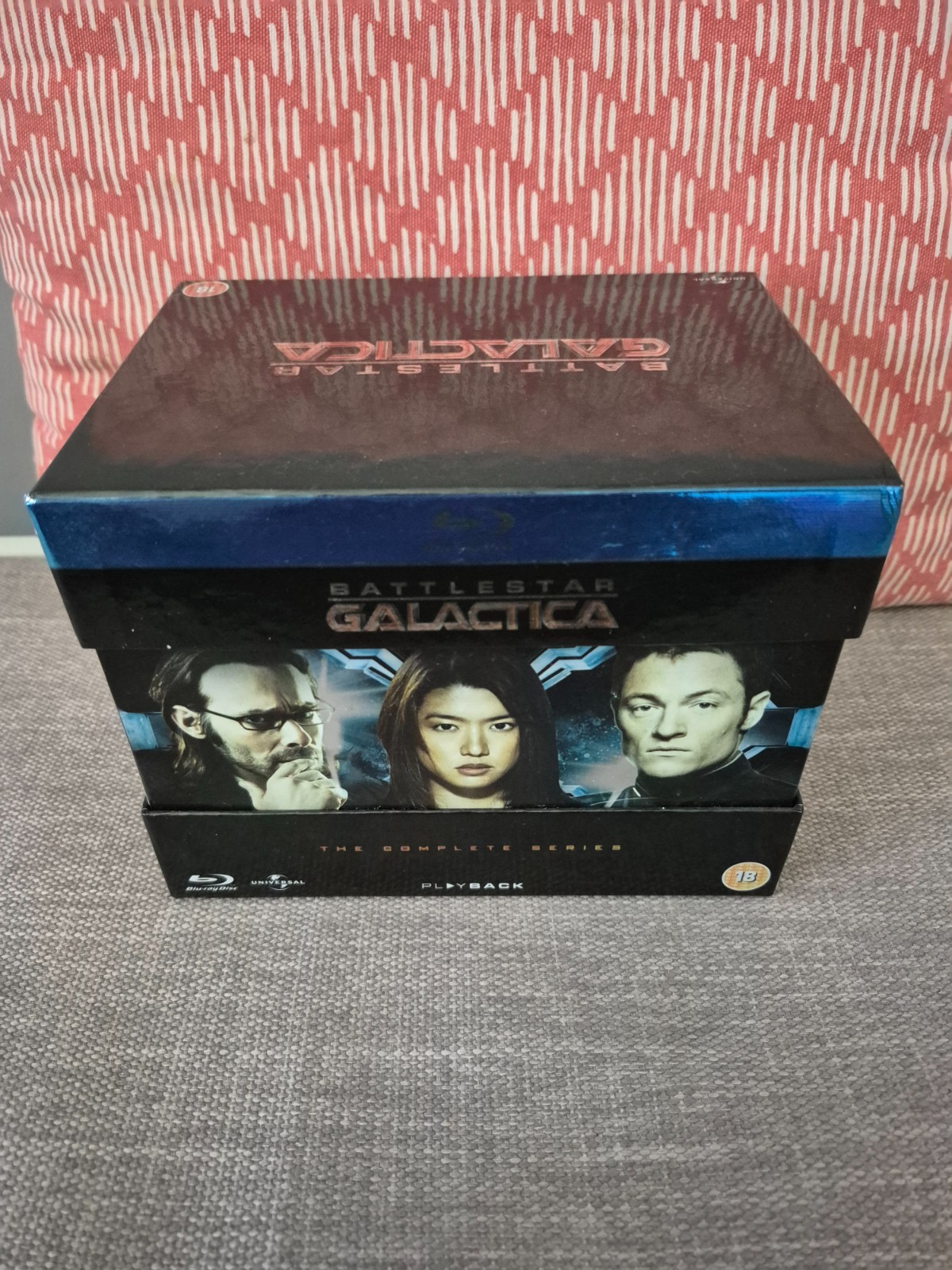 BATTLESTAR GALACTICA: THE COMPLETE SERIES BLU-RAY BOX SET REGION - 20 DISC VGC