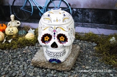 WILLIAMS-SONOMA DAY OF THE DEAD COOKIE JAR -NIB- A TASTY WAY TO CELEBRATE!