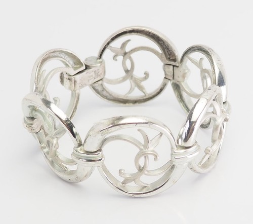 Italian designer Ottaviani wide sterling silver floral theme vintage bracelet