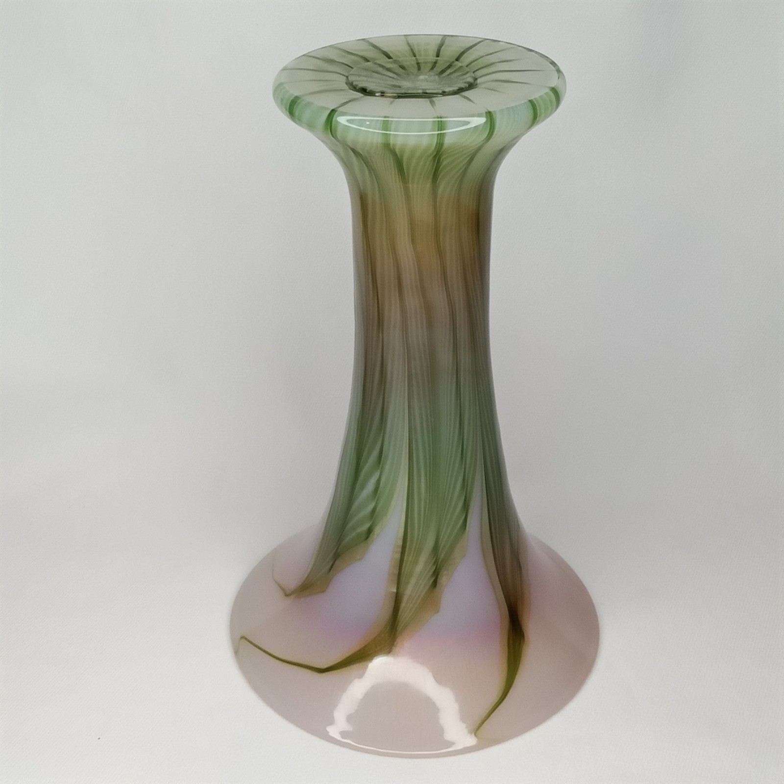 Lundberg Studios Glass Vase Green Gold Iridescent Feather Magnolia Flared Signed
