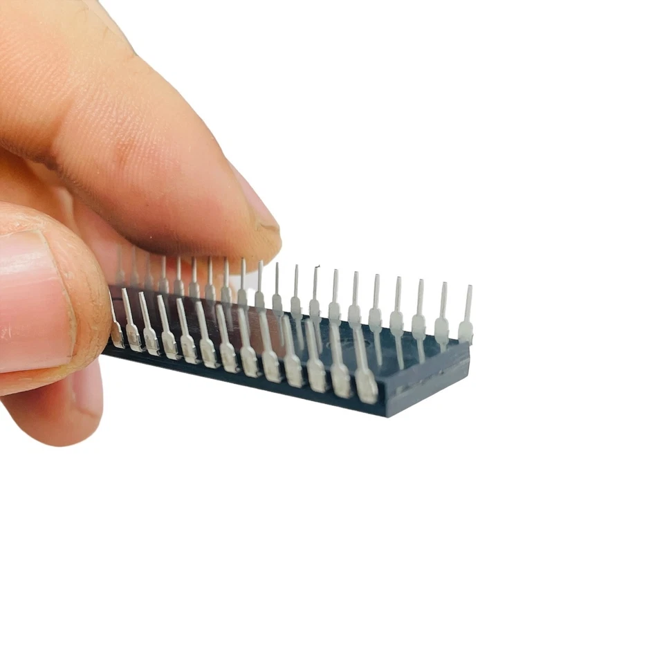 15 pcs Toshiba TMPZ84C20P Integrated Circuit Microprocessor 40 Pin Made in Japan - Image 2 of 4