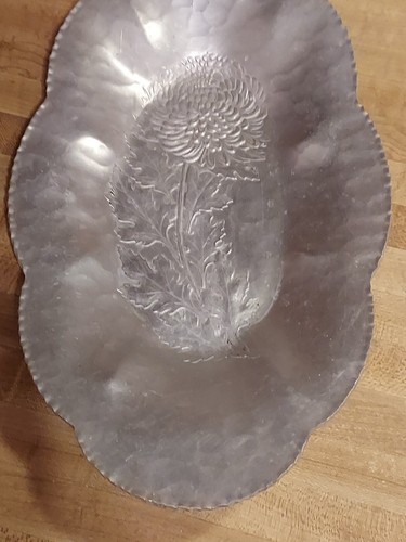 Vintage CONTINENTAL Mark Hand Wrought Hammered Chrysanthemum Flower Oval Tray - Picture 8 of 11
