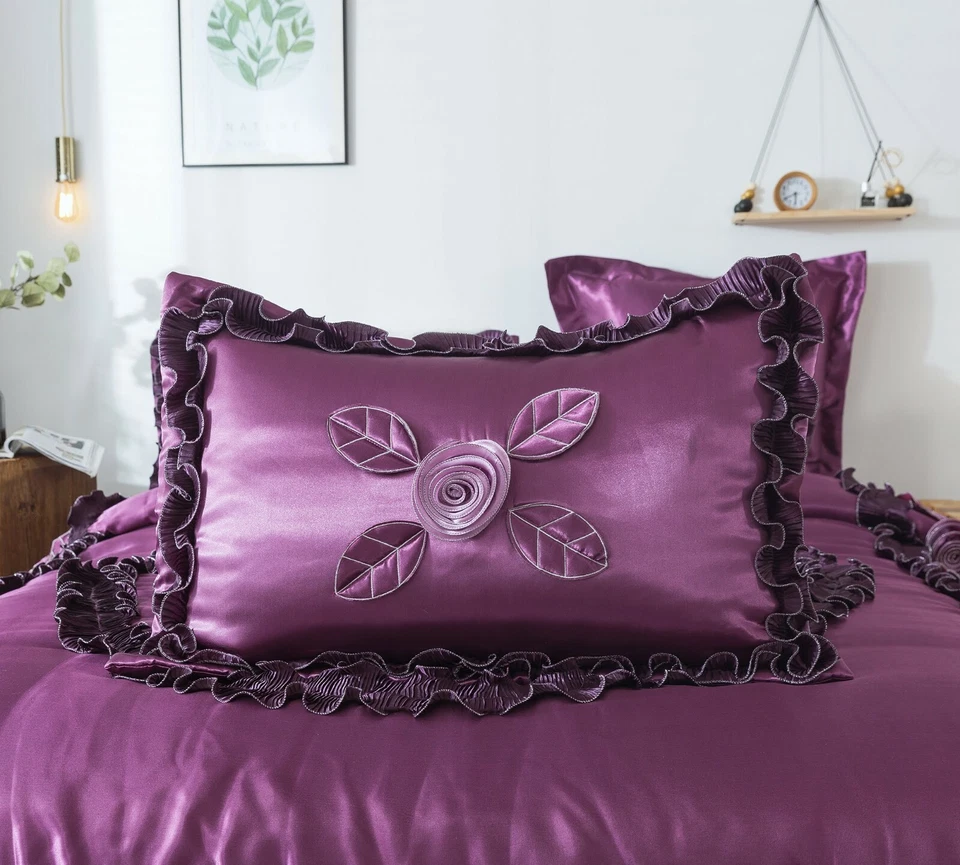 Juego de edredón de 6 piezas de ropa de cama de lujo con volantes florales satinados Tache púrpura flor de medianoche Foto 2 de 4