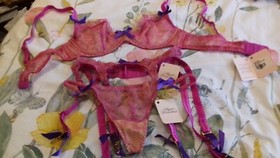 AGENT PROVOCATEUR RARE PINK ARIEL BRA 34B & AP2 SMALL SUSPENDER & THONG UK8 BNWT