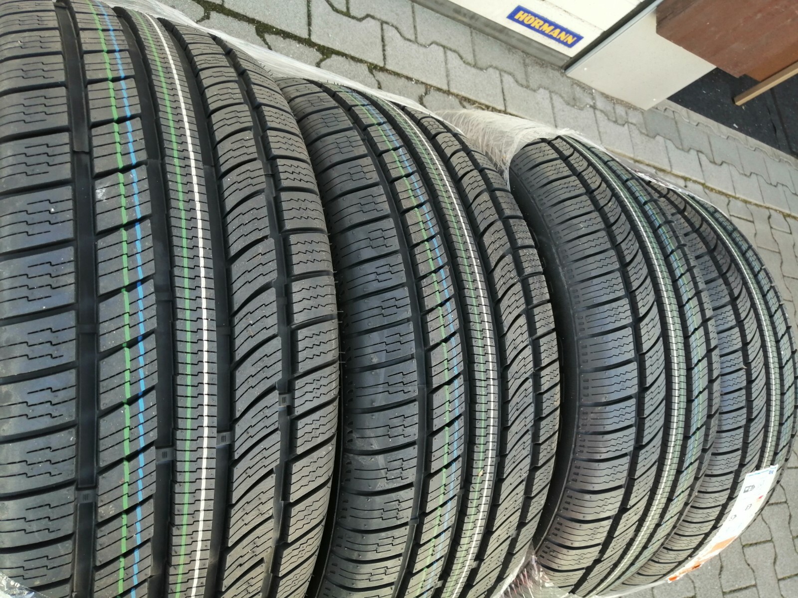 4x Ganzjahresreifen Neureifen 215/60 R16 99H XL M&S Ford Mondeo (WA6, BA7 - Bild 3
