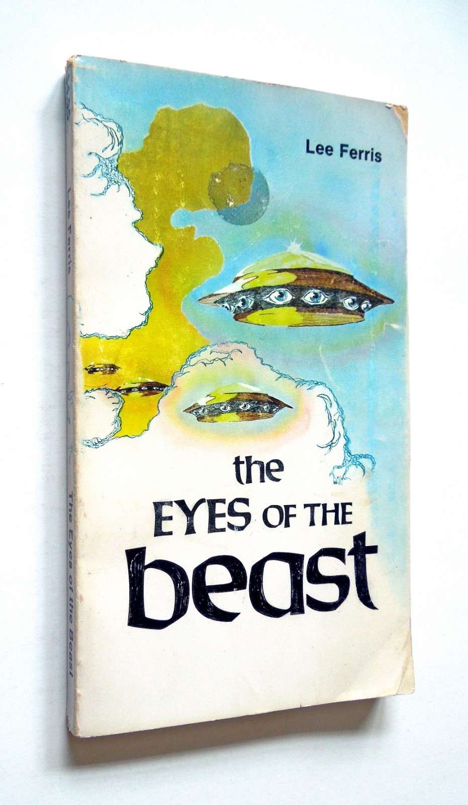 The Eyes of the Beast - Lee Ferris, 1979 sc, signed by the author