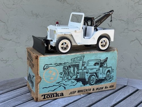 Vintage Tonka No. 435 Wrecker Tow Pressed Steel Toy Jeep Truck W/Box
