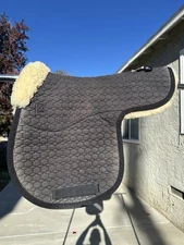 EA MATTES SHEEPSKIN & COTTON QUILTED JUMPER PAD, SIZE MEDIUM, GREAT CONDITION